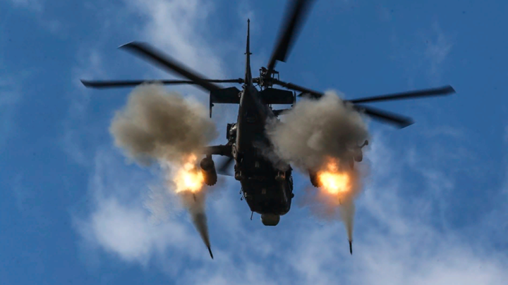 Сокрушительный удар по заводу в Днепропетровске: В Сети появились кадры тройного ракетного удара