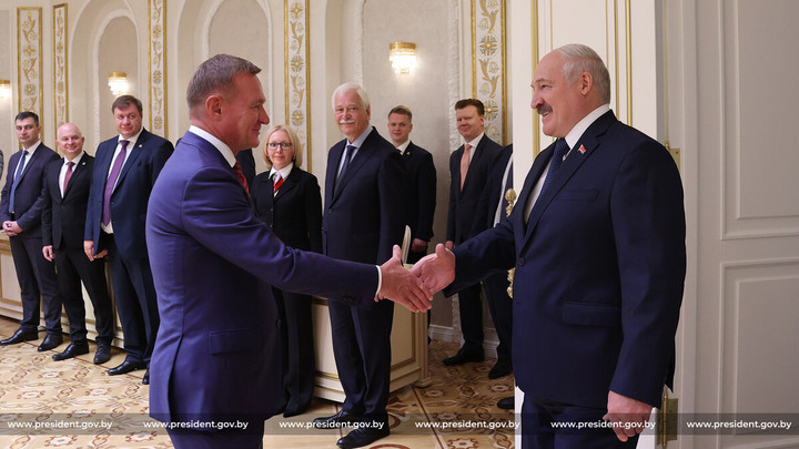 Лукашенко призвал Россию переходить от простой торговли к созданию совместных производств