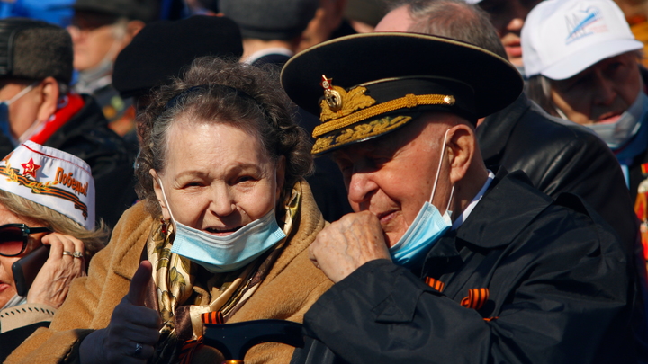 Сергей Собянин подписал распоряжение о выплатах ветеранам к 77-й годовщине Победы
