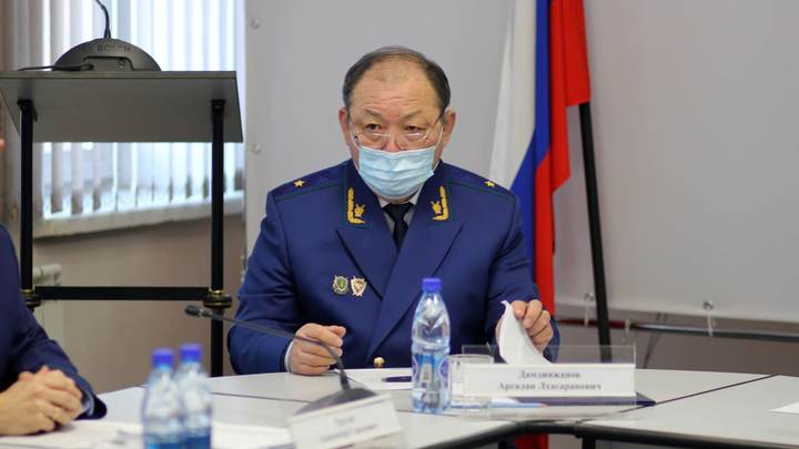 Директор читинской строительной компании обвиняется в сокрытии налогов