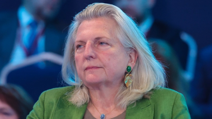 Европа впала в истерику из-за дронов в Польше: Кнайсль призвала Кремль удержать ситуацию под контролем