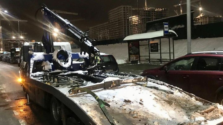 В Подмосковье за неделю из дворов эвакуировали более трехсот машин