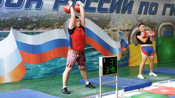 Петербург превращается в спортивную столицу. Миллионы горожан приобщились к физкультуре