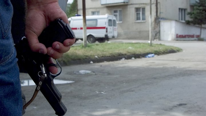 Парень из Ингушетии устроил стрельбу в центре Петербурга. Его оппонент в реанимации