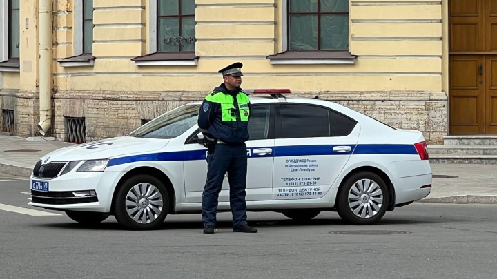 В Няндоме в погоне за лихачем полицейские открыли огонь
