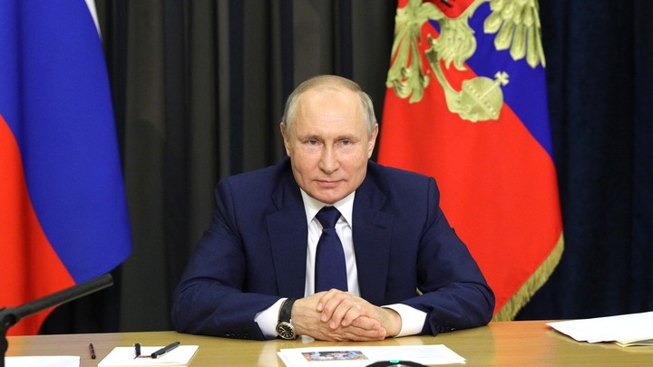 Знаете это лучше, чем кто-либо: Путин сказал, благодаря кому Россия вышла из кризиса