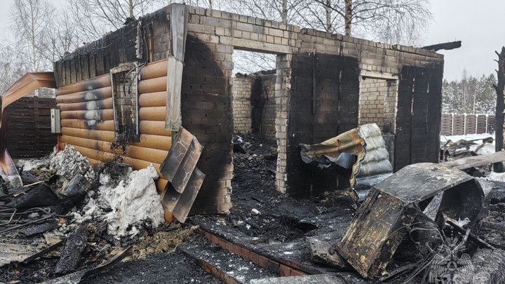 Появились видеокадры с места пожара в Борском районе, в котором погибли дети