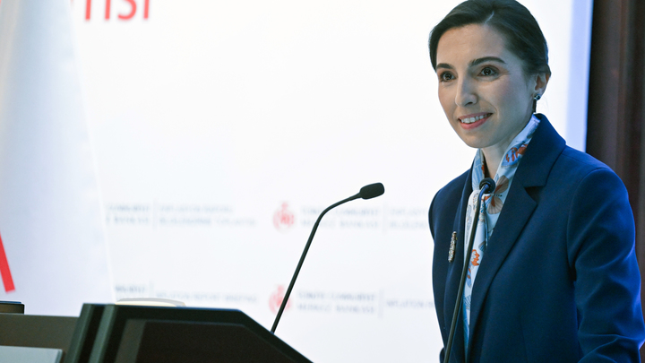 Первая женщина на посту главы ЦБ Турции взмолилась. И её уволили