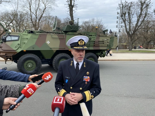 Ведёт по пути вымирания. Экономист Сакс отреагировал на слова Бауэра об ударах по России