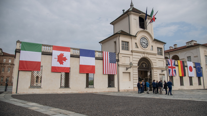 Страны G7 задумали дать в долг Украине под залог замороженных активов России