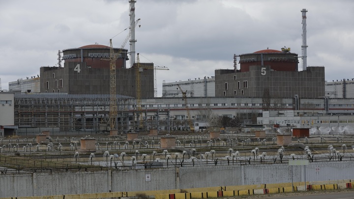 В шаге от ядерной катастрофы: В МАГАТЭ забили тревогу после удара небратьев по ЗАЭС