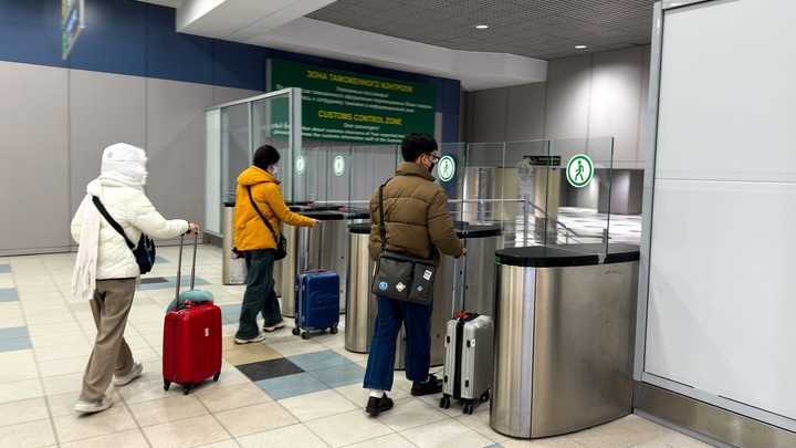 Выдворены: Россия запретила въезд десяткам гостей из Киргизии после теракта