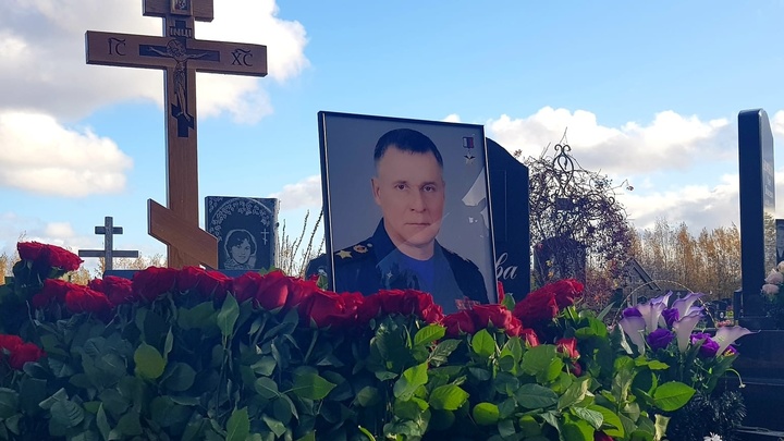 В Санкт-Петербурге прошла панихида по героически погибшему экс-главе МЧС Евгению Зиничеву
