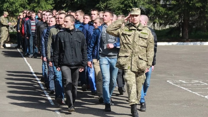 Полиция Николаева мобилизует горожан вместо обогрева