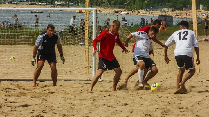 Забайкальцы поучаствуют в соревнованиях по пляжному футболу на Арахлее