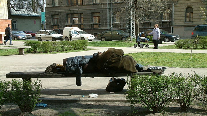 Бездомный рассекал по Петербургу на угнанном BMW, пока не попал в ДТП
