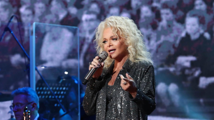 Юбилейный концерт Ларисы Долиной в Санкт-Петербурге перенесли на ноябрь