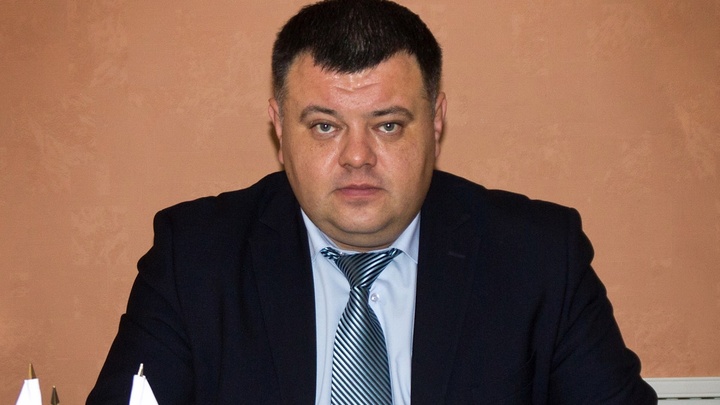 Брали с поличным: Глава администрации Сальска попался на взятке в 2,5 млн рублей