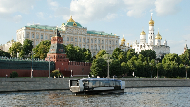 На речные электрические трамвайчики в Москве выстраиваются очереди