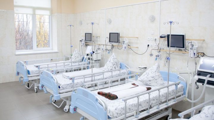 На персонал никто не давит: Новый главврач ГБ-20 Ростова об обстановке после гибели ковид-больных