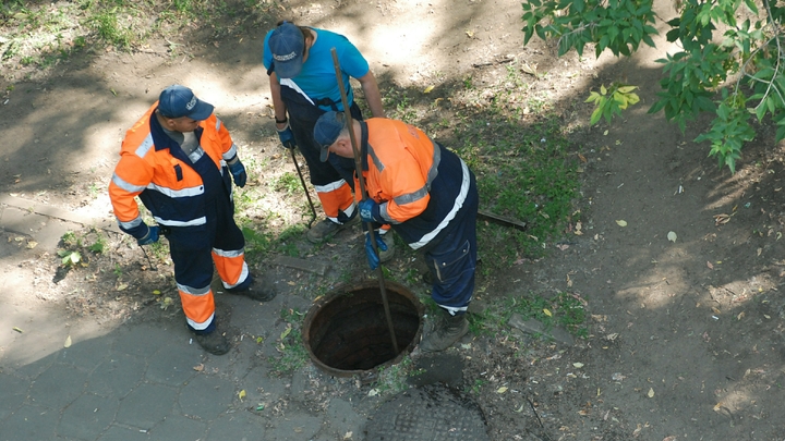 Звонок из-под земли: малолетний челябинец рухнул на дно колодца