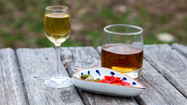 Нарколог Тюрин предупредил об опасности модной корейской водки соджу