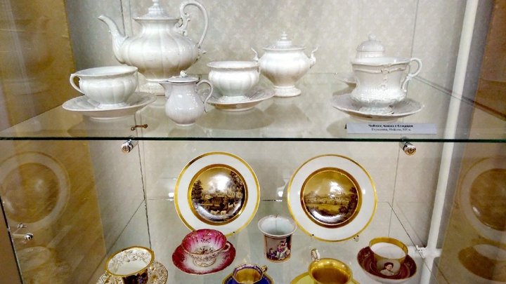 В шуйском музее появилась «фарфоровая комната»