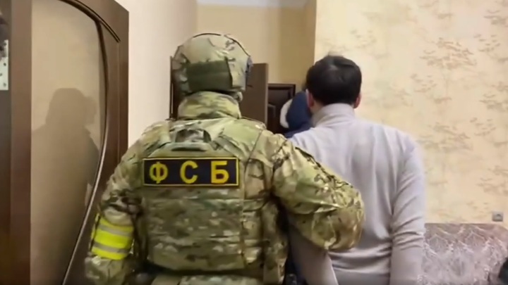 Вербовали и готовили теракты: Подробности задержания банды боевиков-экстремистов под Ростовом