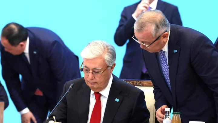 Покорность Казахстана дяде Сэму: Токаев улыбался Зеленскому совершенно искренне?