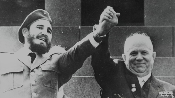 Сын Хрущёва рассказал правду про Кузькину мать: Помахал одной рукой, второй