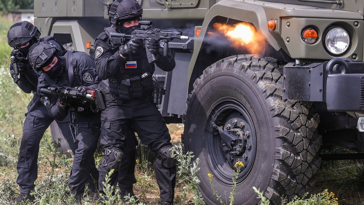 Цель - защитить служащих: Росгвардейцам ограничат пользование соцсетями