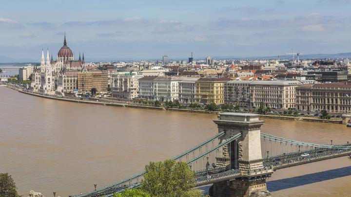 Politico: Венгрия на стороне России, потому что этого хочет народ