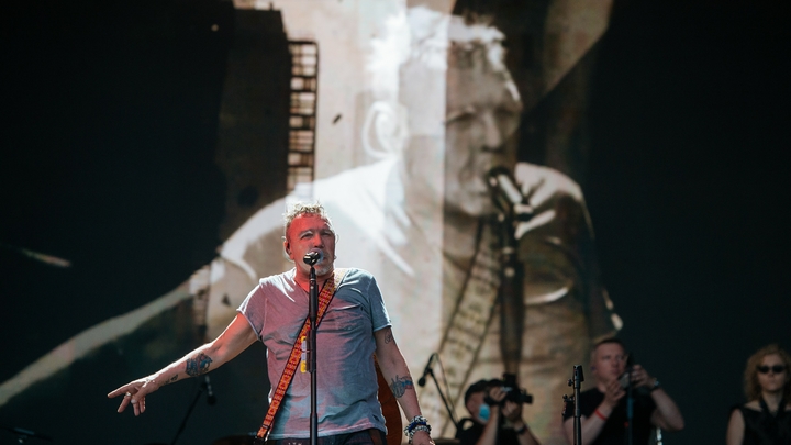 Крым - наш, мы за него воевали: Патриот Гарик Сукачёв отметил 62-летие