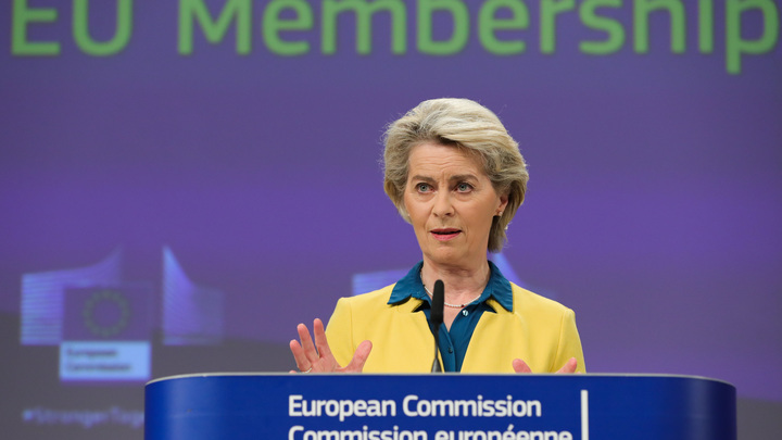 Ввели шесть пакетов санкций: Глава ЕК заявила о подрыве экономики России