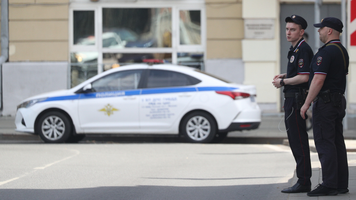 В стиле 90-х: под Петербургом похитили сына известного бизнесмена, стреляли в него и вымогали деньги