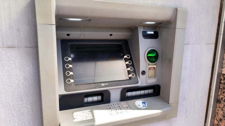 В Новосибирской области злоумышленники попытались взломать банкомат