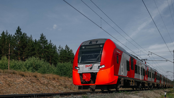 В Самарской области сошел с рельсов электропоезд Ласточка