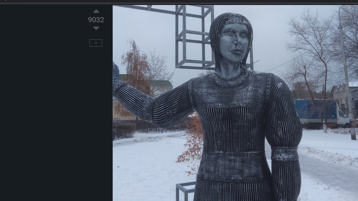 Не позорьте город этим уродством! Памятник Алёнке - ещё цветочки. Вы не видели Снегурочку...