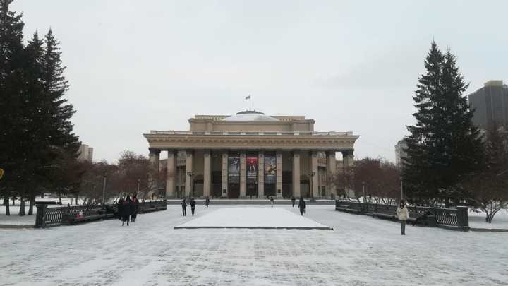 Жители Новосибирска возмущены подорожавшими билетами на балет Щелкунчик в НОВАТе