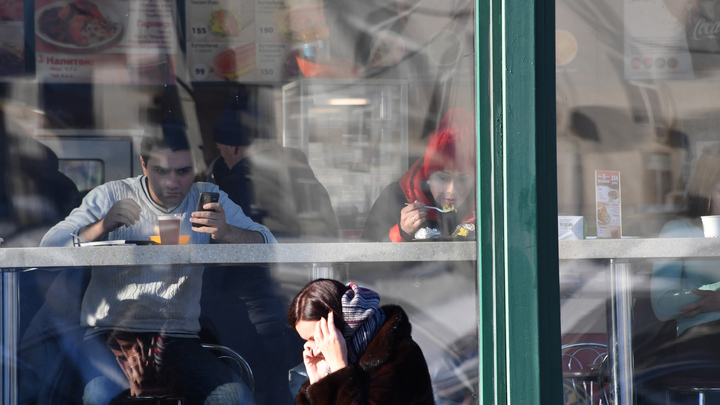 Почему мы оказались в немилости?: владельцы общепитов просят губернатора открыть фудкорты