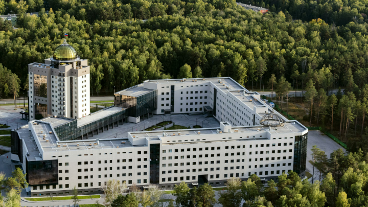 10% иностранных студентов не могут освоить программу НГУ