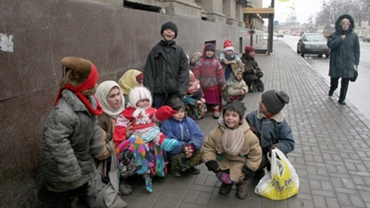 Еженедельно в Новосибирской области на учёт встают более 3 тысяч мигрантов