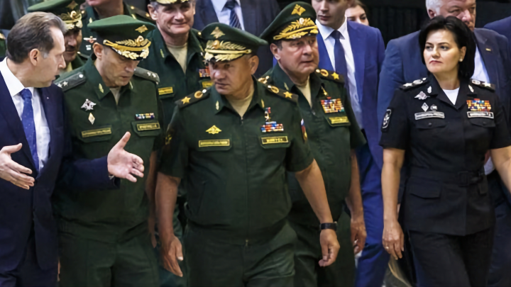 Военкор Сладков молчать не стал: В 2022-м были только парады и слова