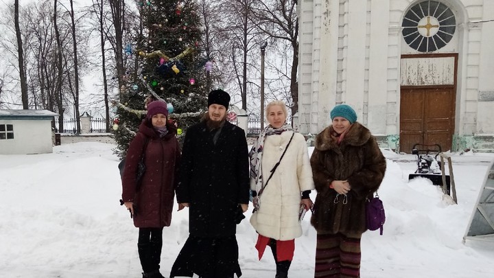 Подарить детям праздник