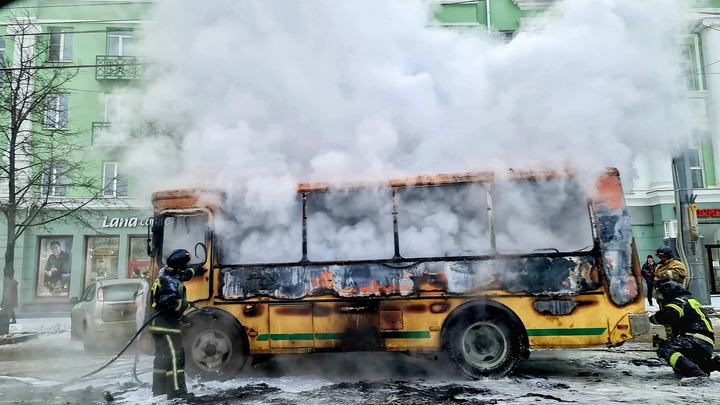 Спалились: в Челябинске проверяют перевозчиков после возгорания маршруток