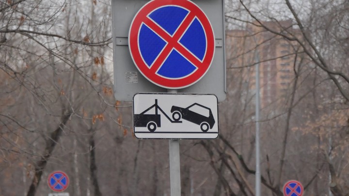 Предприниматели попросили власть отменить запрет на парковку на улице Кузнецова в Иванове