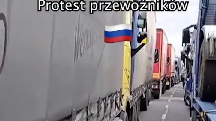 Не пропускают под звуки гимна: Польские водители троллят украинцев на границе