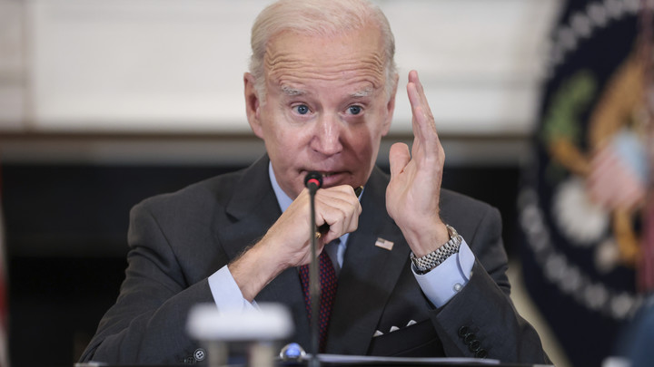 Байден загадочно ответил на вопрос о встрече с Путиным