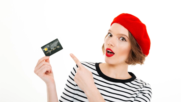 Стало известно, когда карты Visa и Mastercard прекратят работу в России