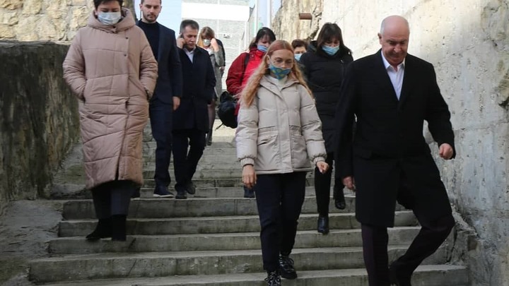 Уволенная за нарушение карантина вице-мэр Новороссийска вернулась на госслужбу